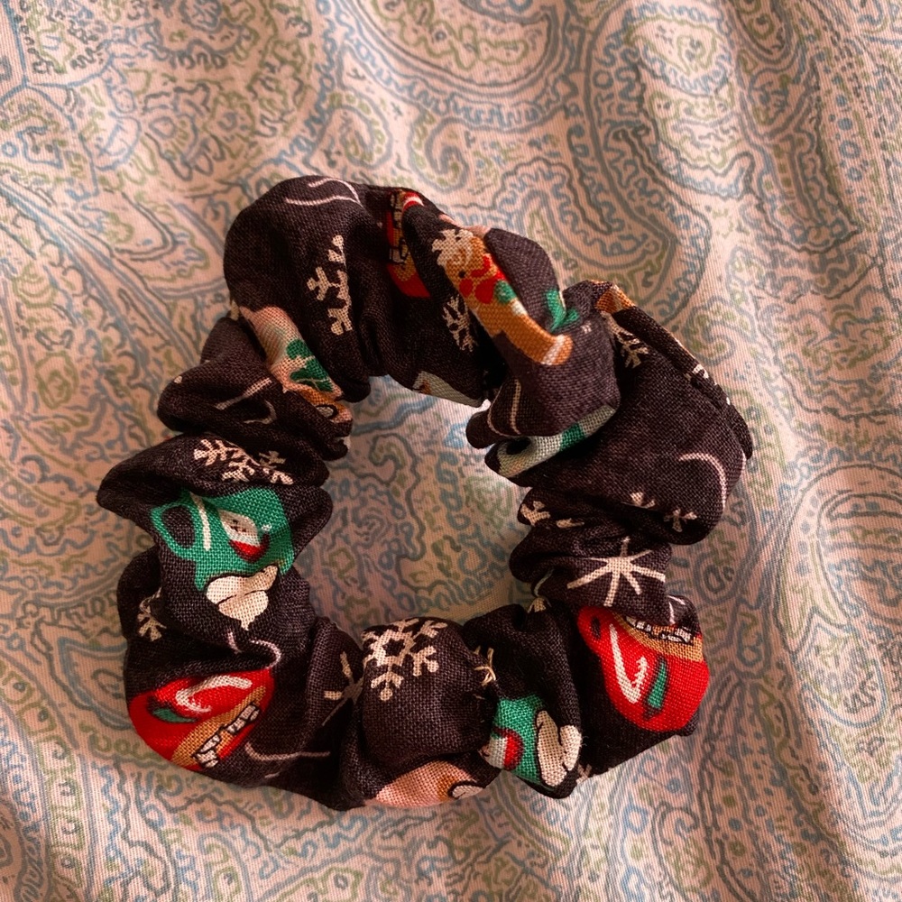 Handmade gingerbread and hot chocolate scrunchie